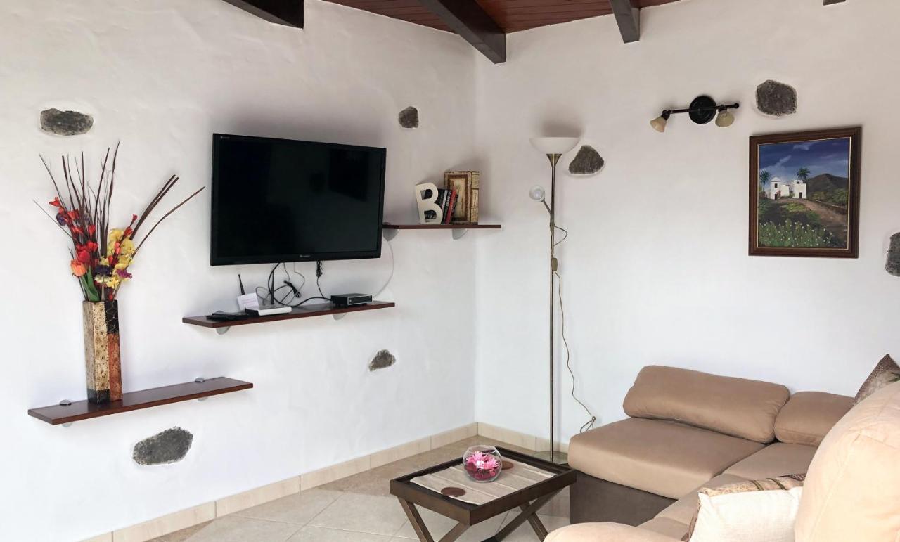 Vila Sun, Relax & Lava, Free Wifi 600Mb, Bbq Tinajo Exteriér fotografie