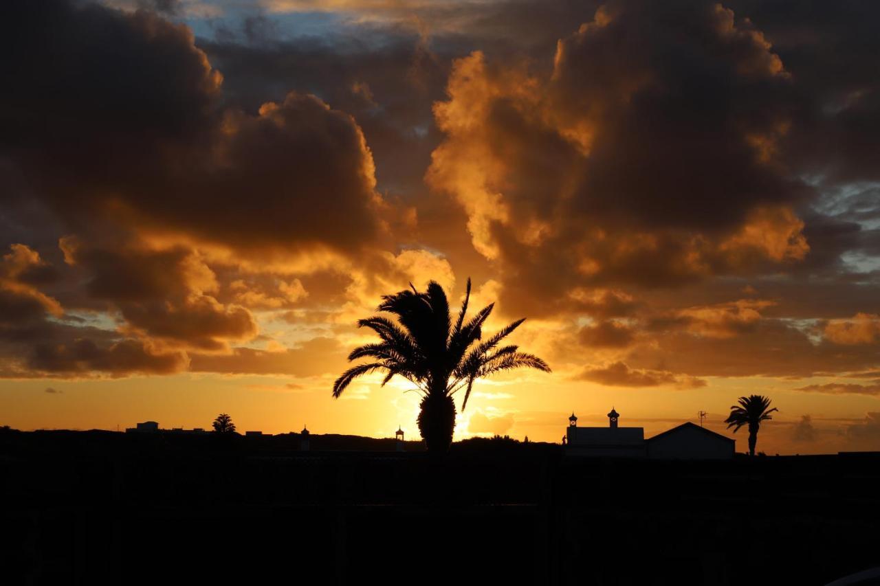 Vila Sun, Relax & Lava, Free Wifi 600Mb, Bbq Tinajo Exteriér fotografie